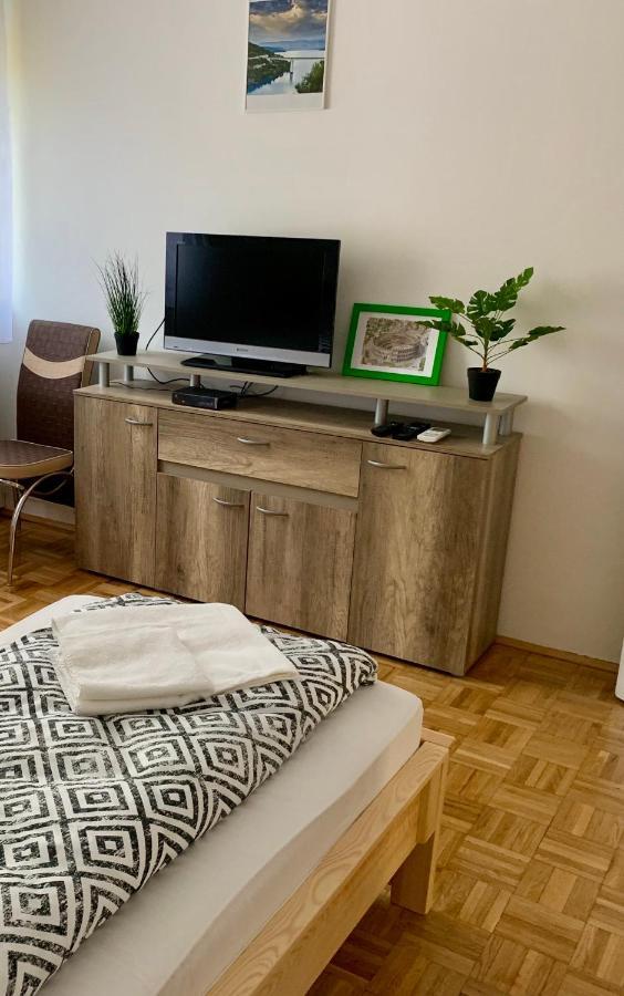 Anita Apartman Hajdúszoboszló Esterno foto